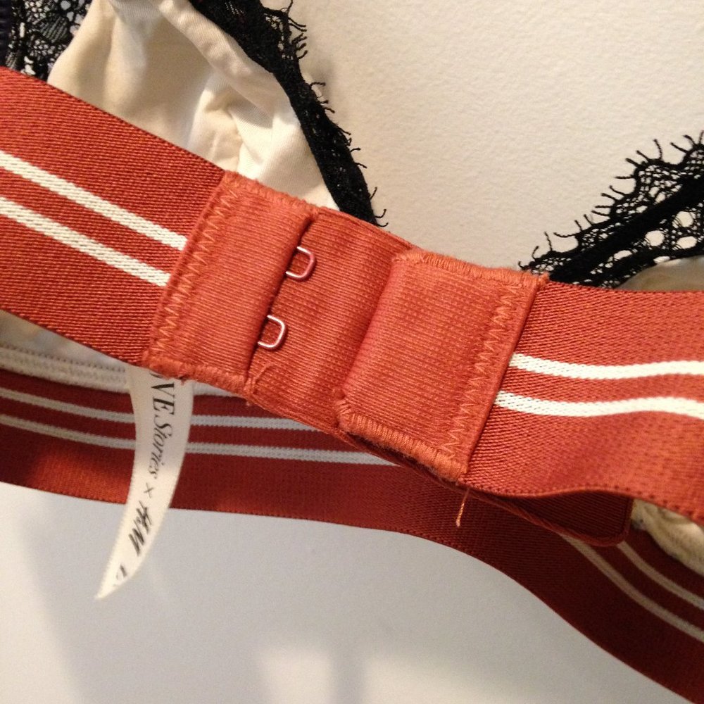 Small H&M Stars Bra - Picture 5 of 7